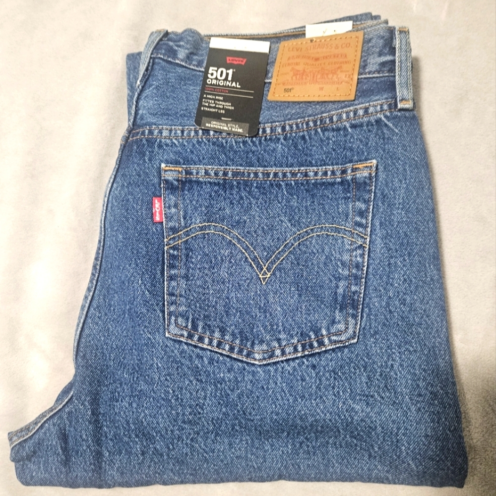 NWT 501 Levi's jeans